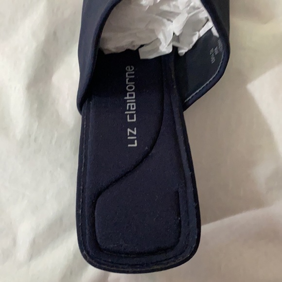 Navy Liz Claiborne Shoes - Picture 5 of 6